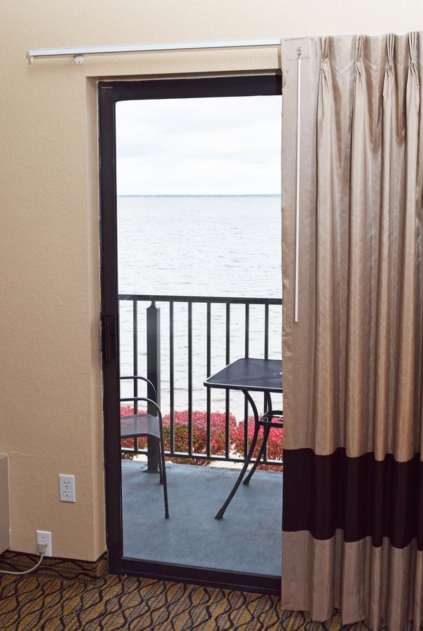 Beachfront Hotel Houghton Lake Ngoại thất bức ảnh