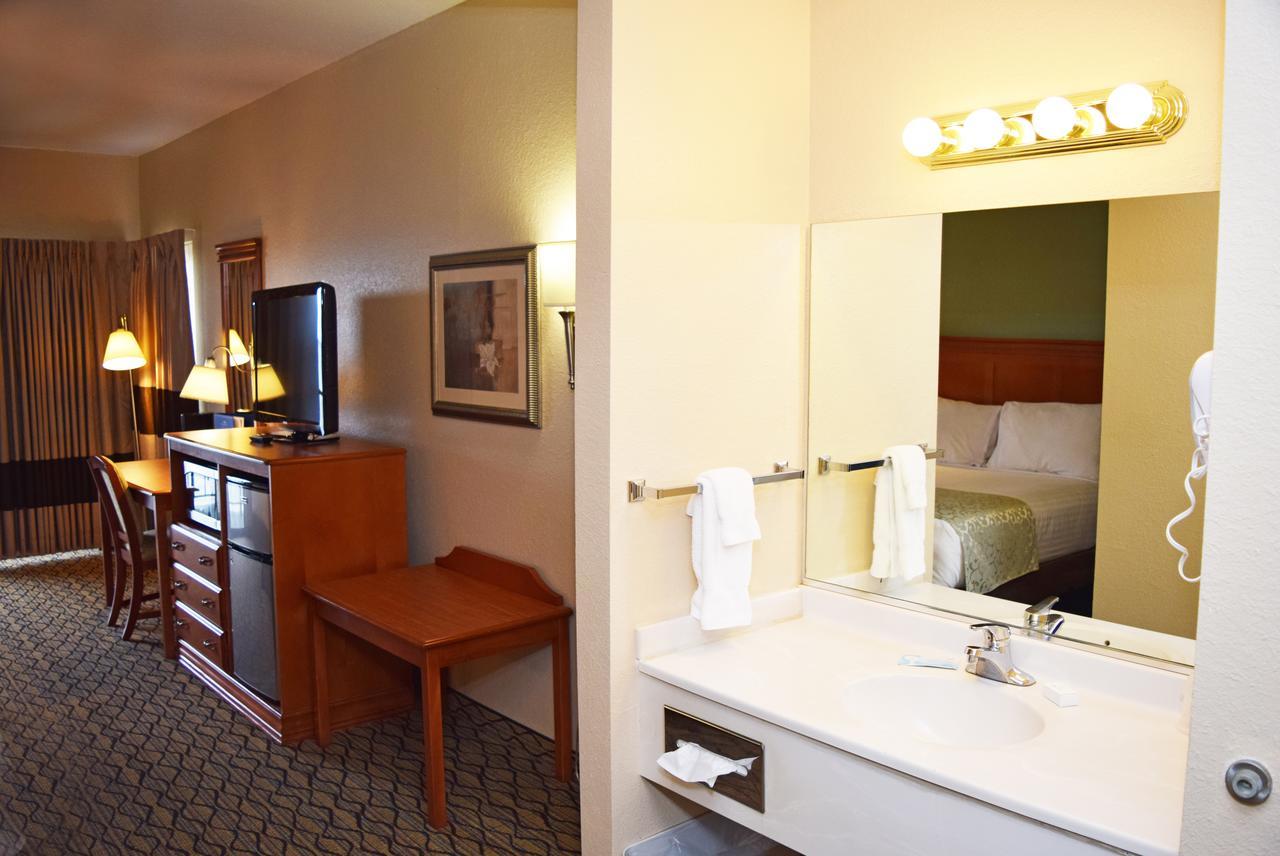 Beachfront Hotel Houghton Lake Ngoại thất bức ảnh