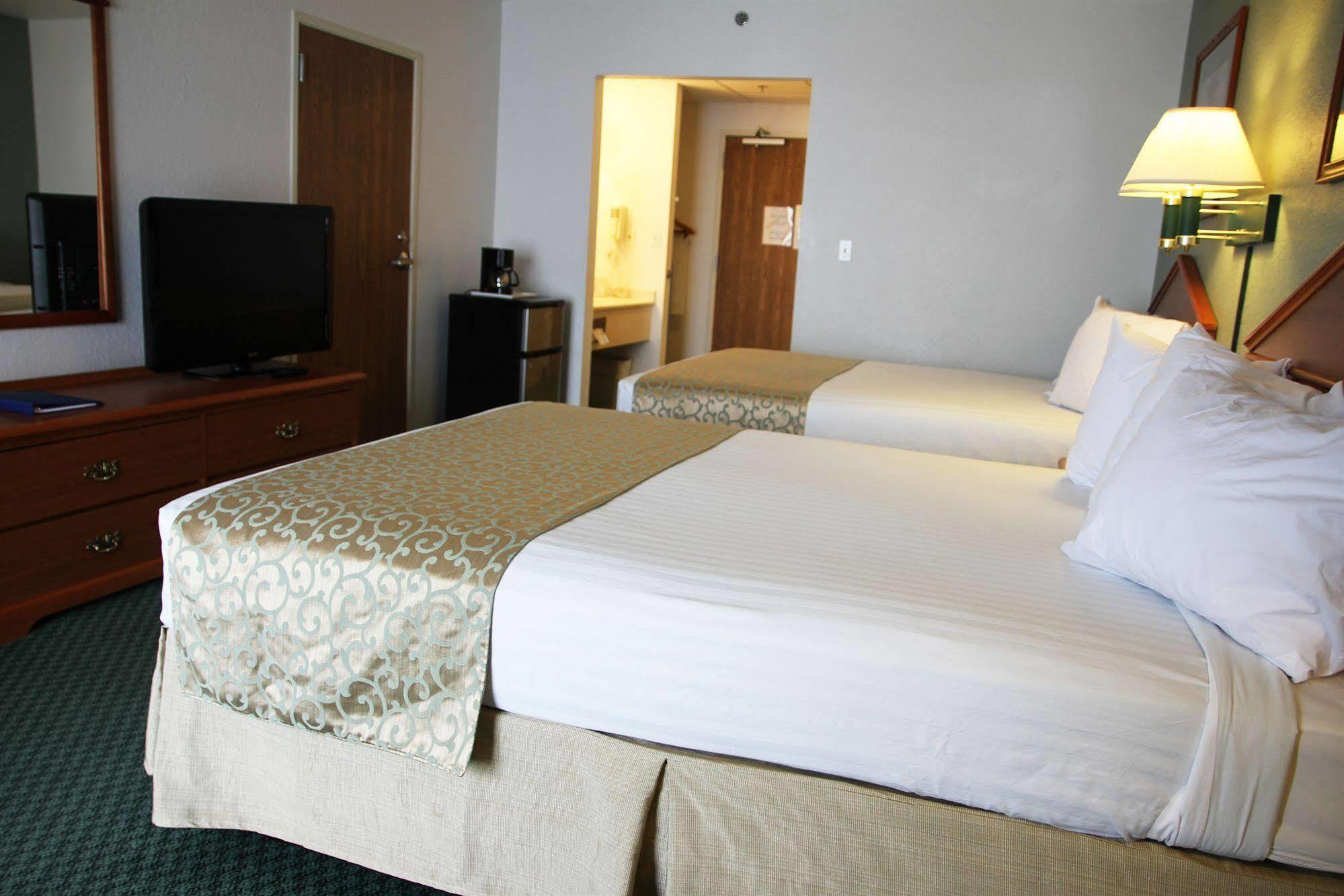 Beachfront Hotel Houghton Lake Ngoại thất bức ảnh