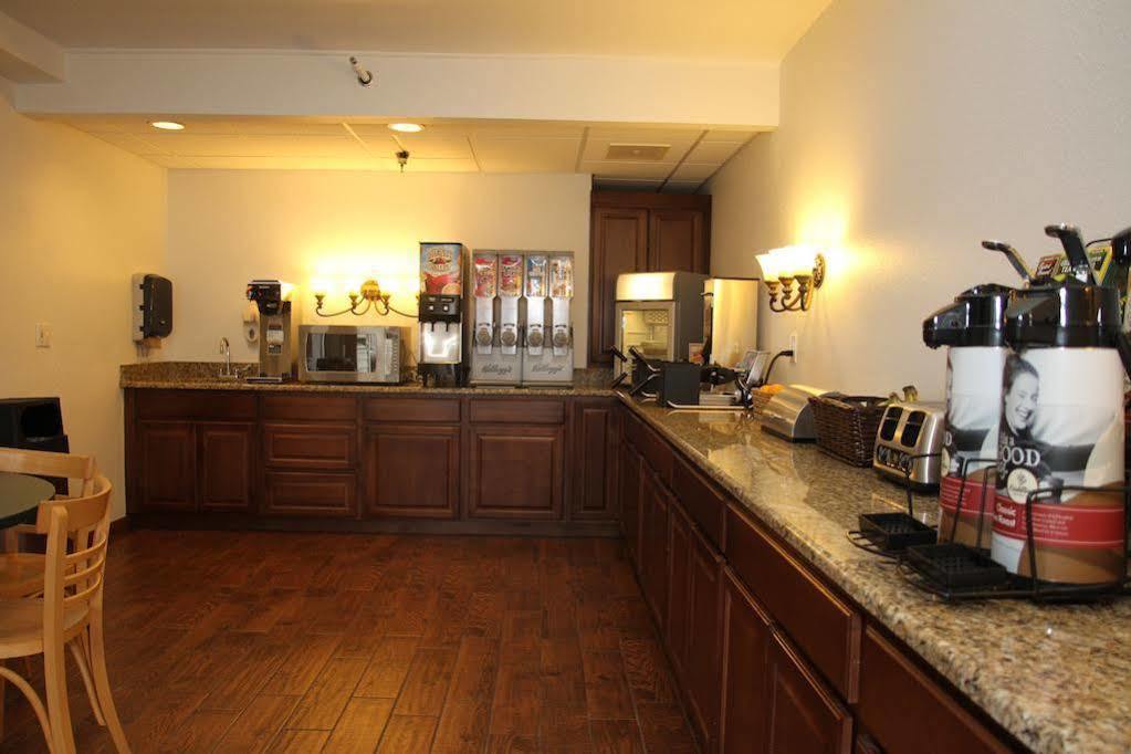 Beachfront Hotel Houghton Lake Ngoại thất bức ảnh