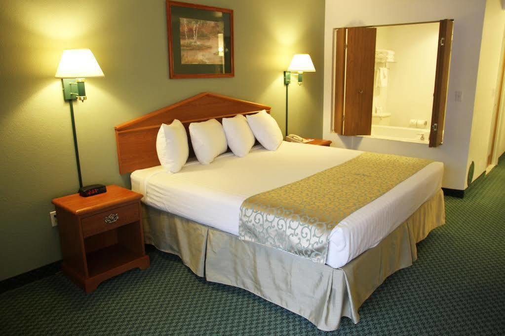 Beachfront Hotel Houghton Lake Ngoại thất bức ảnh